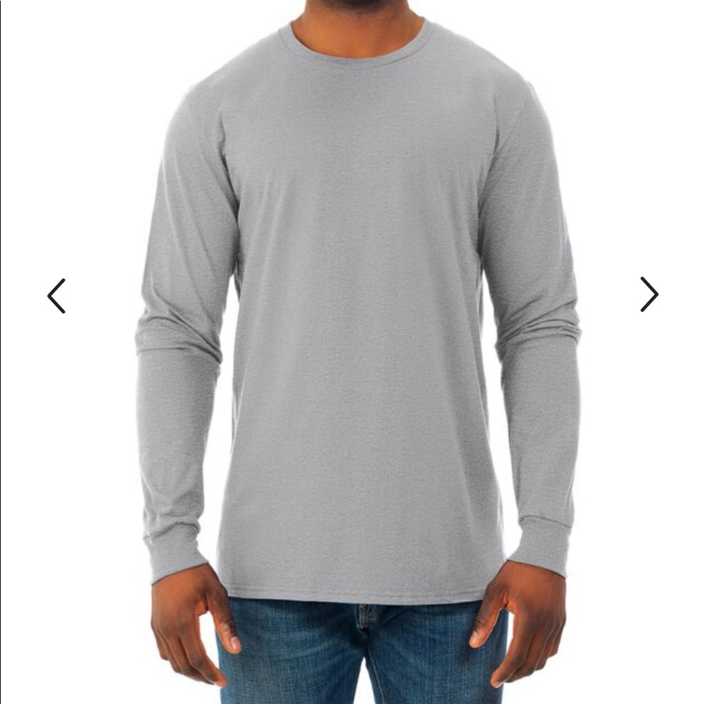 *NEVER WORN* Long Sleeve Tees (3)